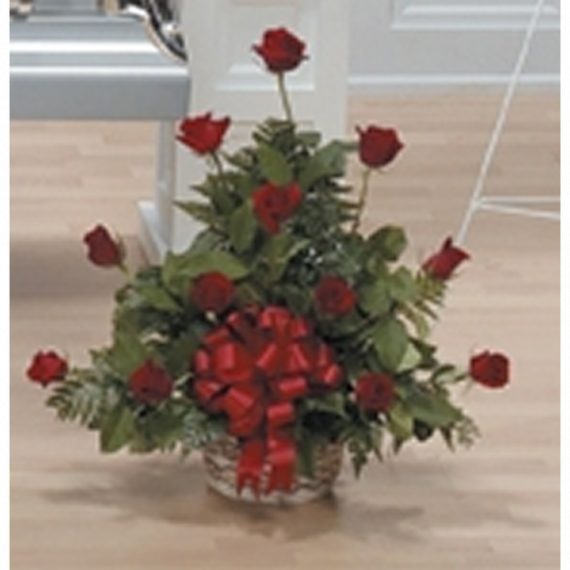 Grandest Love Rose Basket*